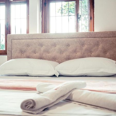 Guesthouse Arber จีโรคาสเตอร์ ภายนอก รูปภาพ