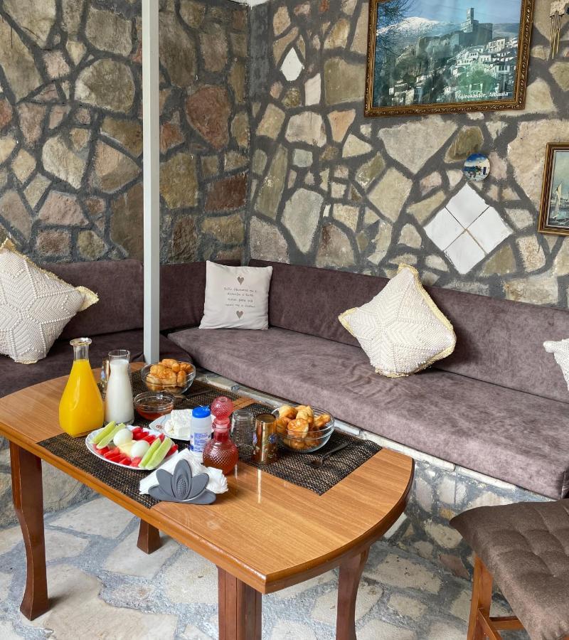 Guesthouse Arber จีโรคาสเตอร์ ภายนอก รูปภาพ