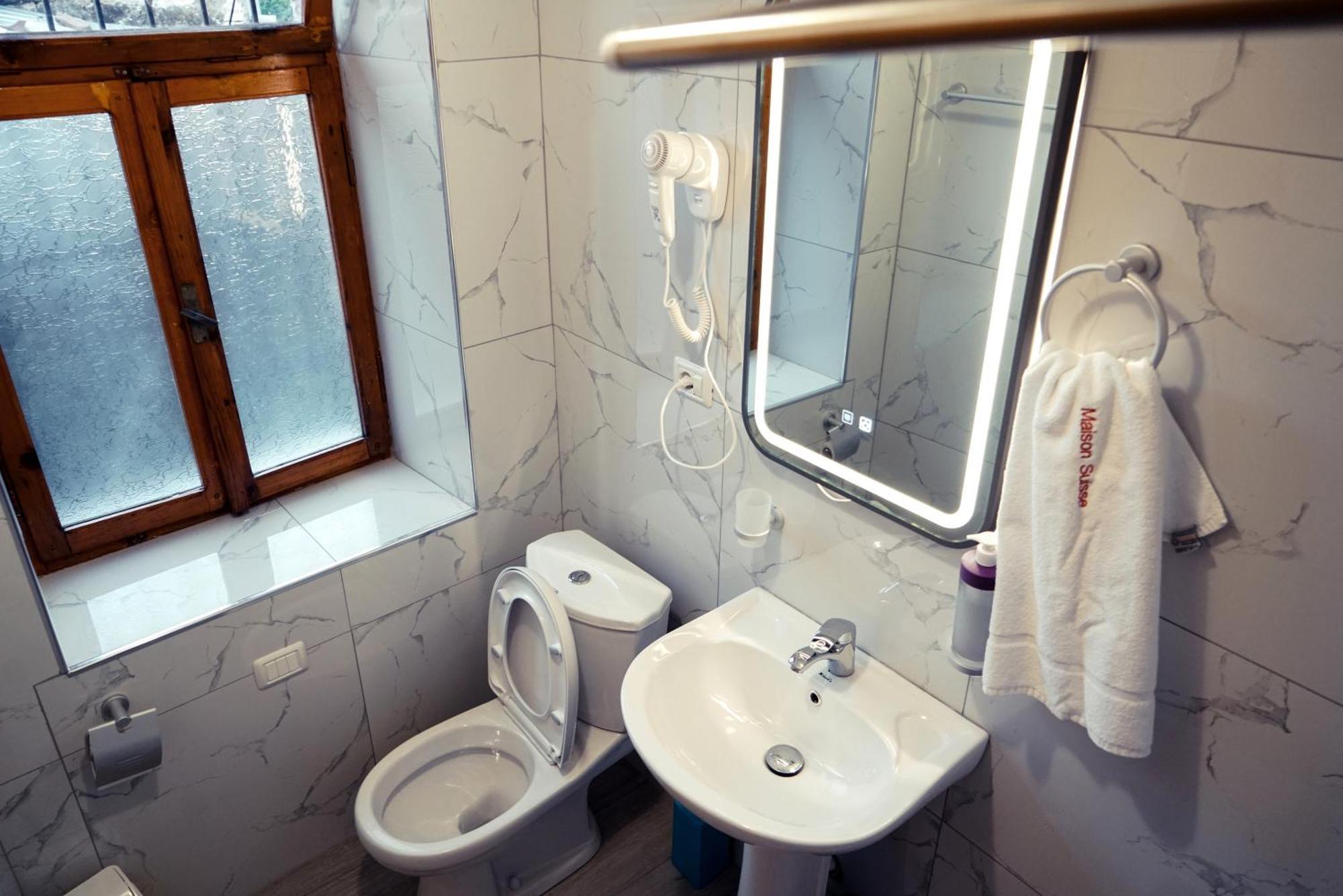 Guesthouse Arber จีโรคาสเตอร์ ภายนอก รูปภาพ