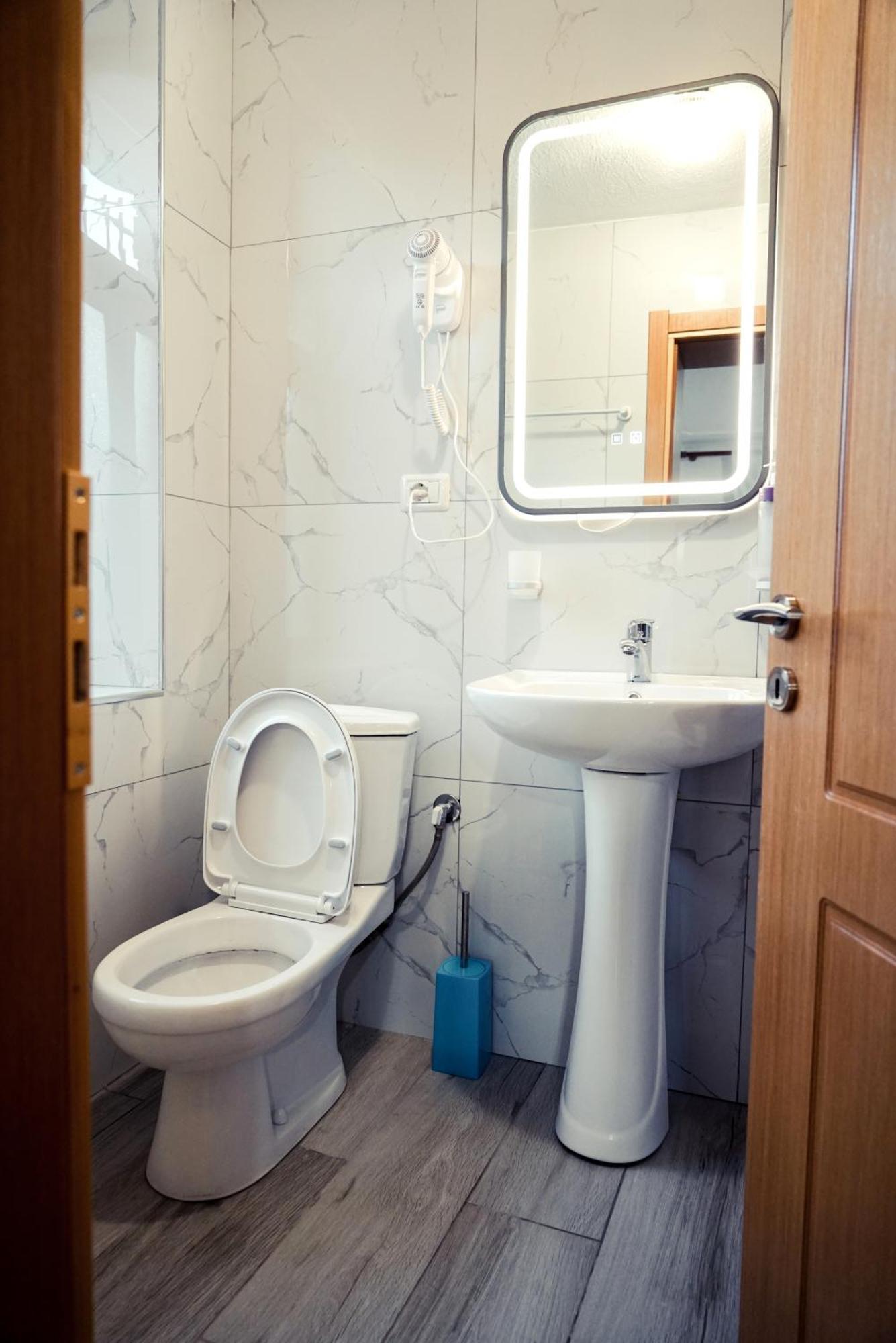 Guesthouse Arber จีโรคาสเตอร์ ภายนอก รูปภาพ