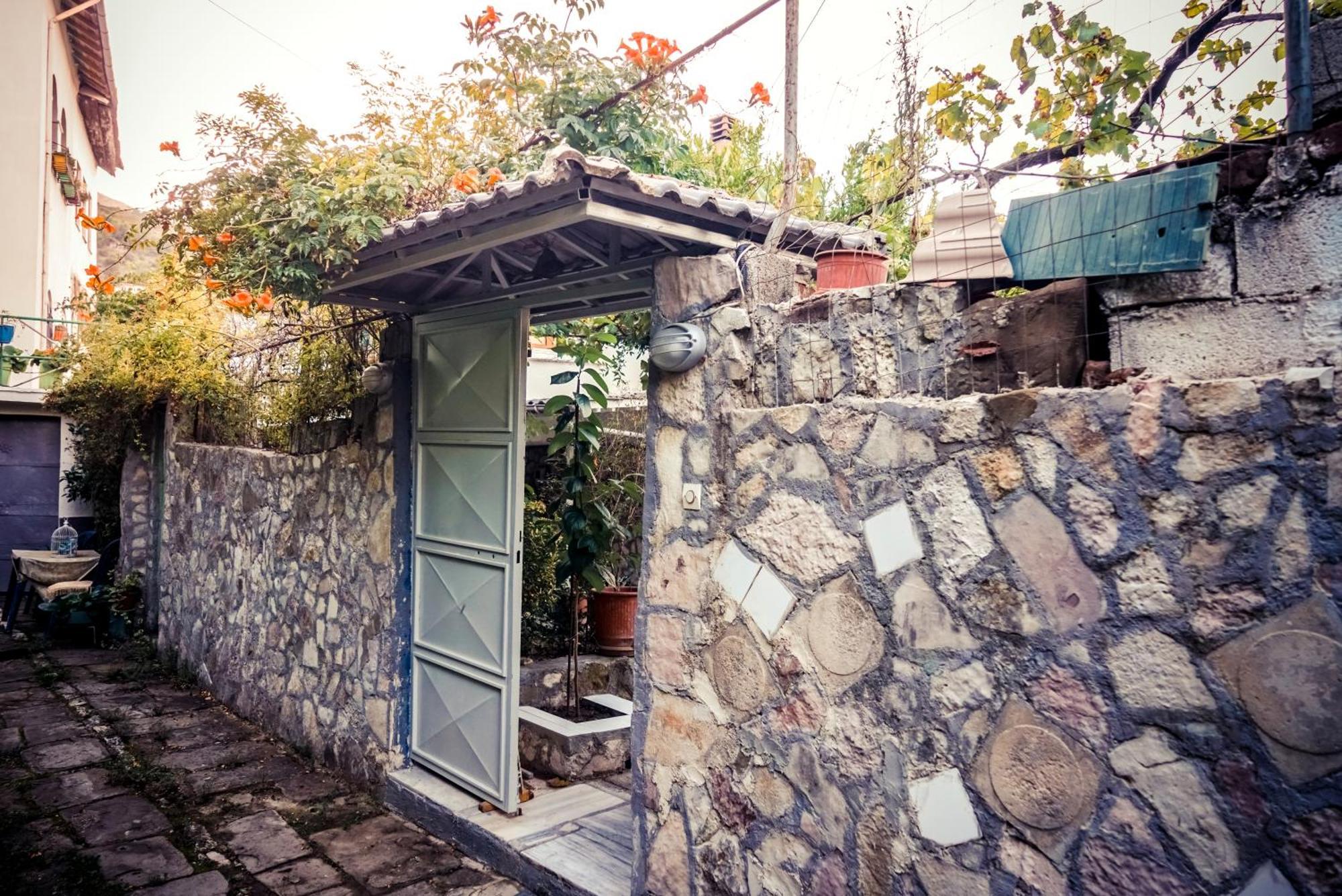 Guesthouse Arber จีโรคาสเตอร์ ภายนอก รูปภาพ